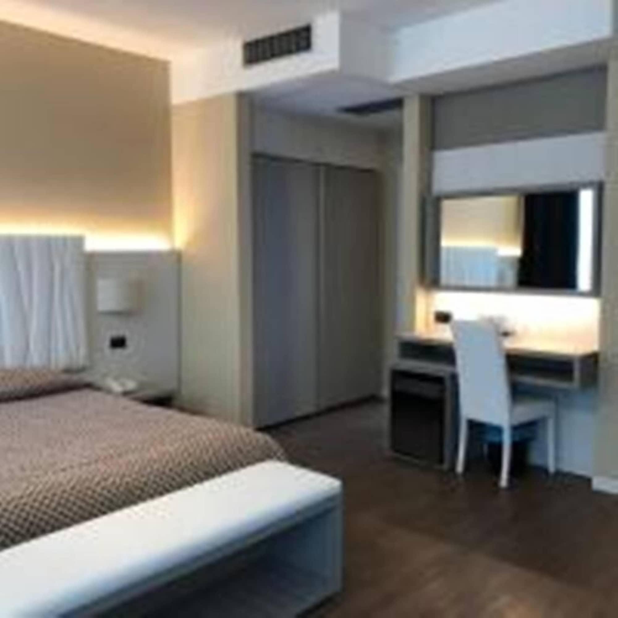 Hotel Enrichetta ديسينسانو ديل غاردا المظهر الخارجي الصورة