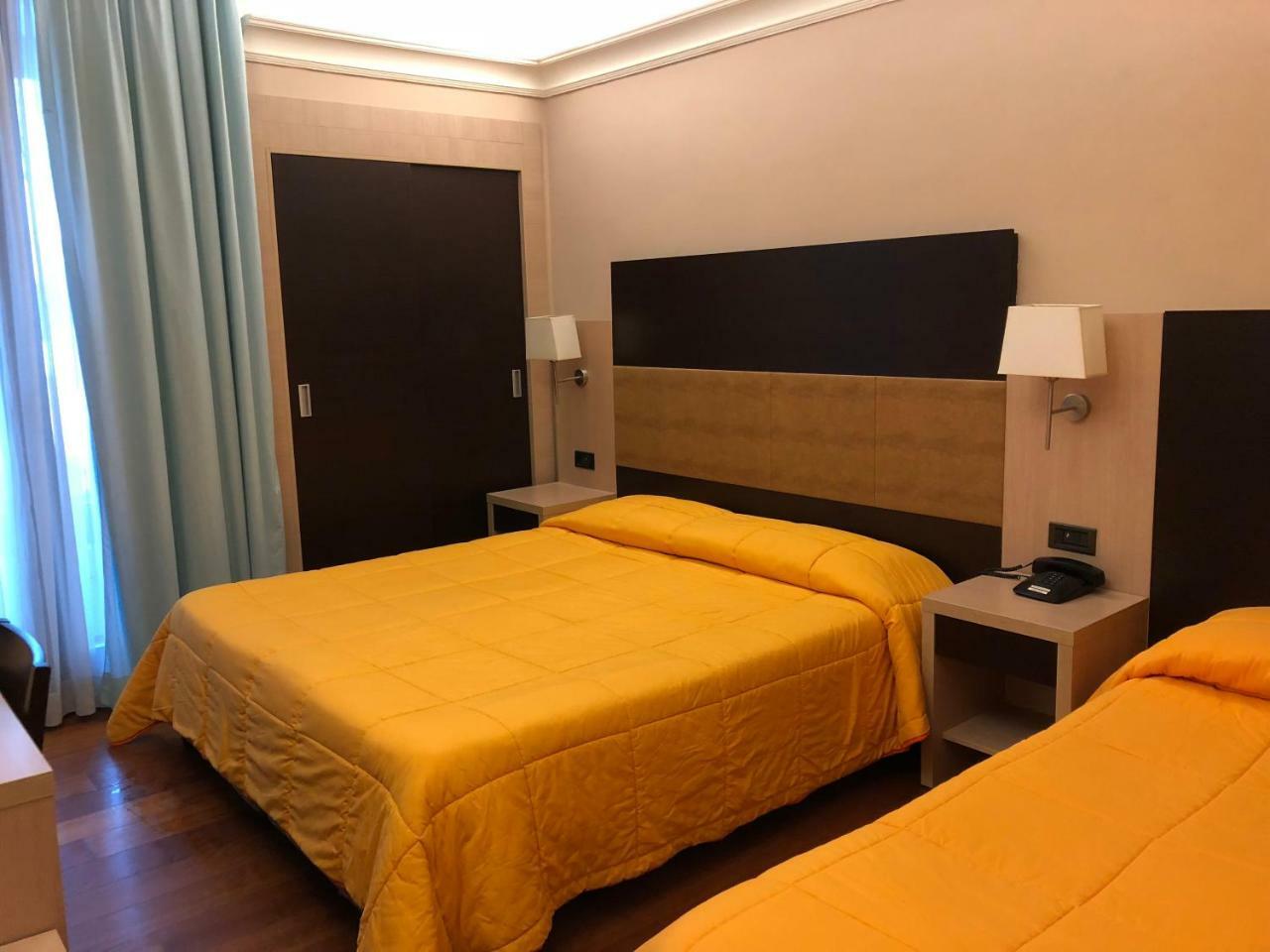 Hotel Enrichetta ديسينسانو ديل غاردا المظهر الخارجي الصورة
