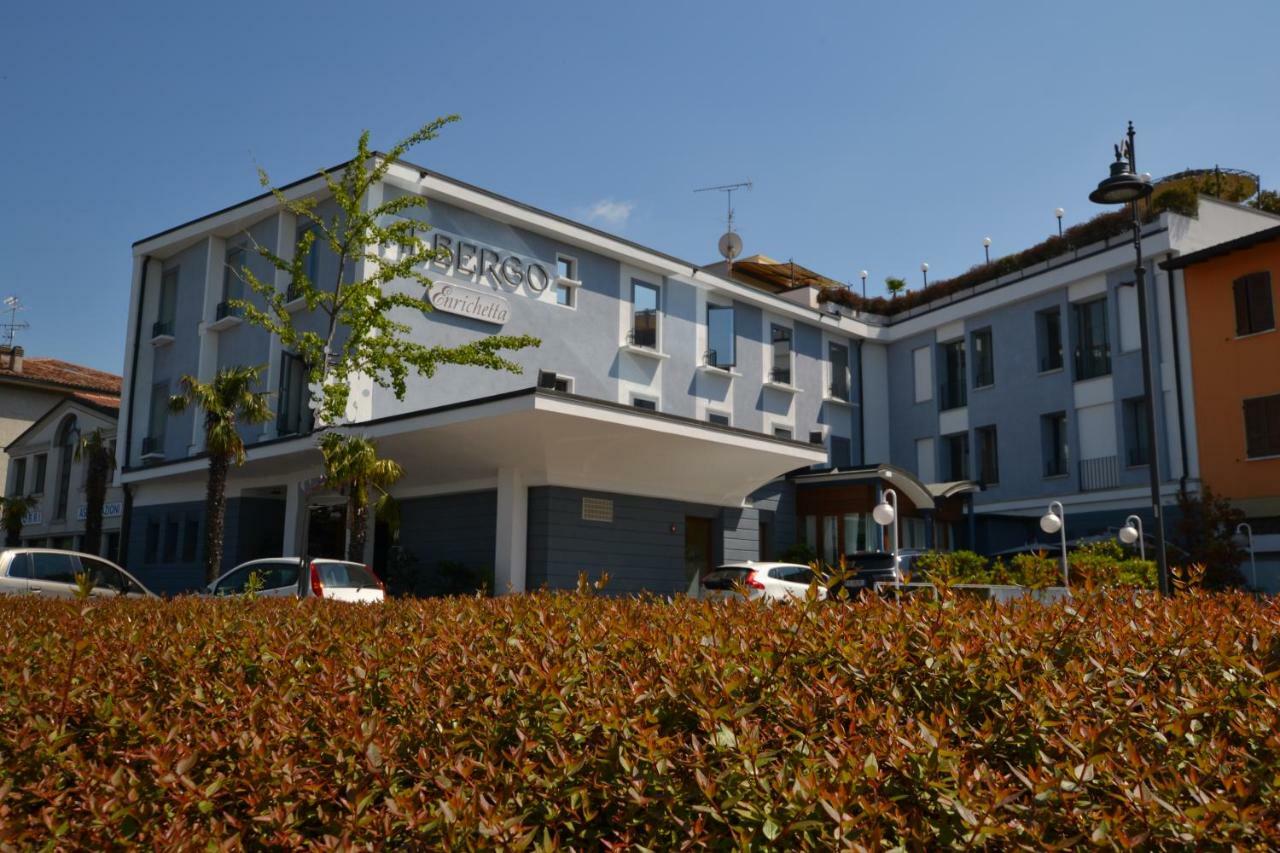 Hotel Enrichetta ديسينسانو ديل غاردا المظهر الخارجي الصورة