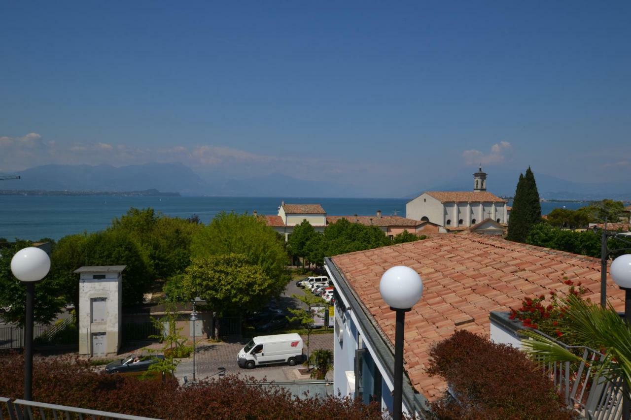 Hotel Enrichetta ديسينسانو ديل غاردا المظهر الخارجي الصورة